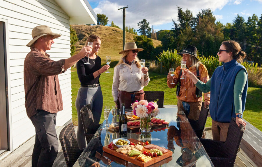 The River Valley Ride, North Island, New Zealand - Globetrotting horse riding holidays