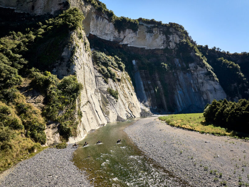 The River Valley Ride, North Island, New Zealand - Globetrotting horse riding holidays