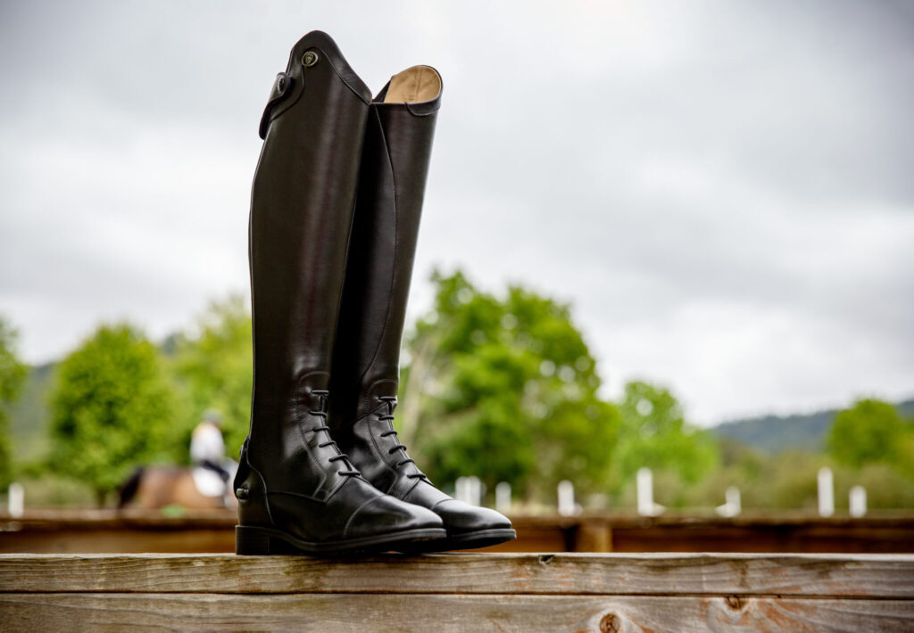 Best Boots for Globetrotting: Heritage Contour II Field boots - Ariat Australia & New Zealand & Globetrotting Horse Riding Holidays