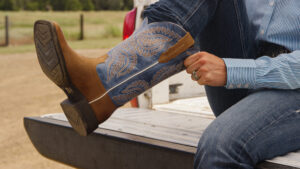 Best Boots for Globetrotting: Women's Round Up wide square toe - Ariat Australia & New Zealand & Globetrotting Horse Riding Holidays